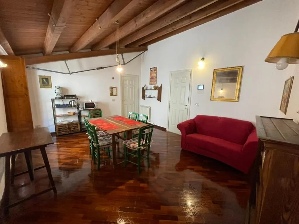 House Quattro Canti Palermo 0*,  Italien