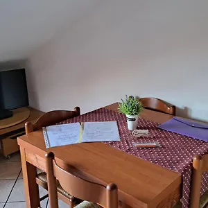 Casa Paola - Stazione 400 Mt - Free Wifi , Arcore Italia